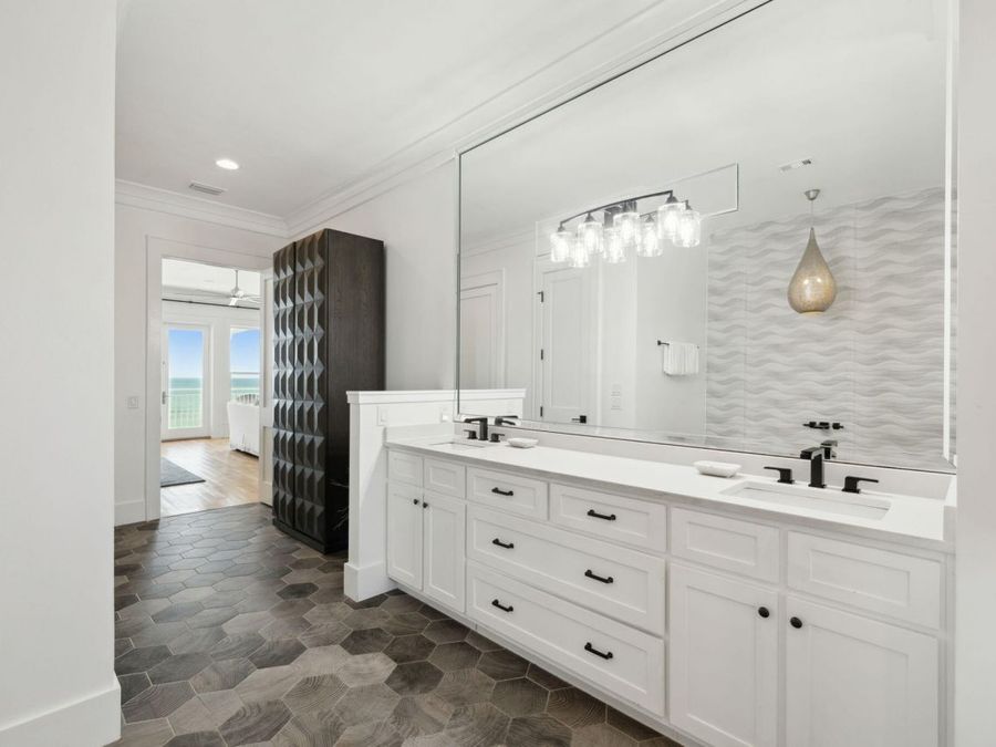 Property Image 121