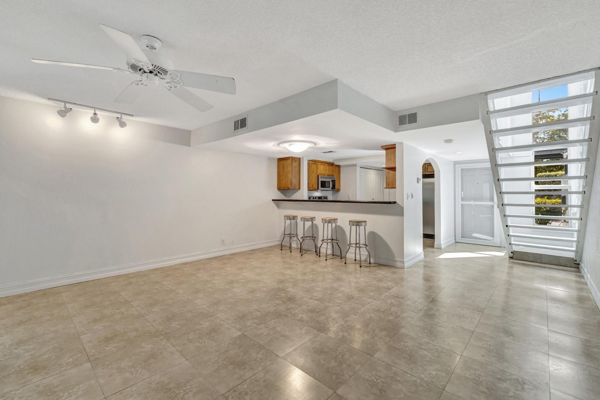 2017 N Dixie Hwy, Wilton Manors, FL 33305 Photo