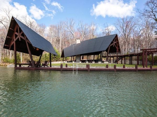 8 Long Mountain Trl, McMinnville, TN 37110