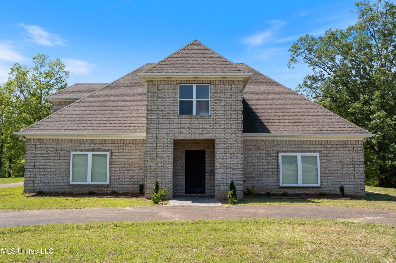 206 Swan Lk Drive Coldwater, MS 38618