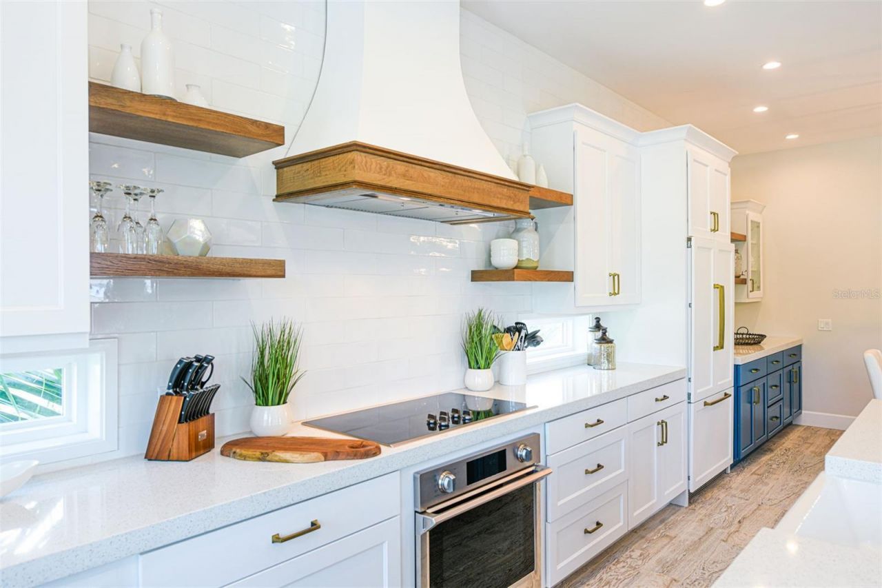 221 Grant Drive, Sarasota, FL 34236 Photo