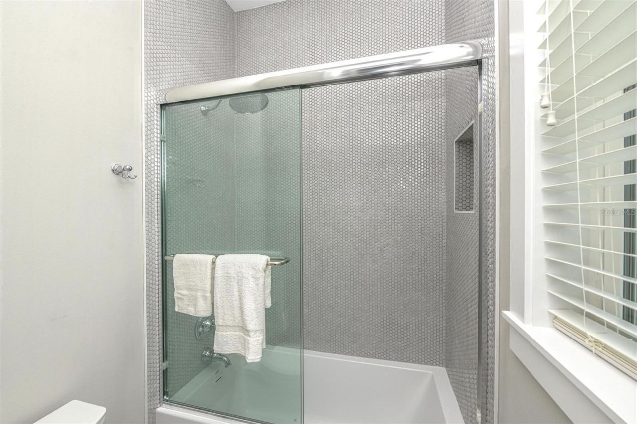 221 Grant Drive, Sarasota, FL 34236 Photo