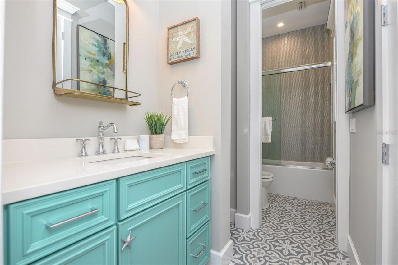 221 Grant Drive, Sarasota, FL 34236 Photo