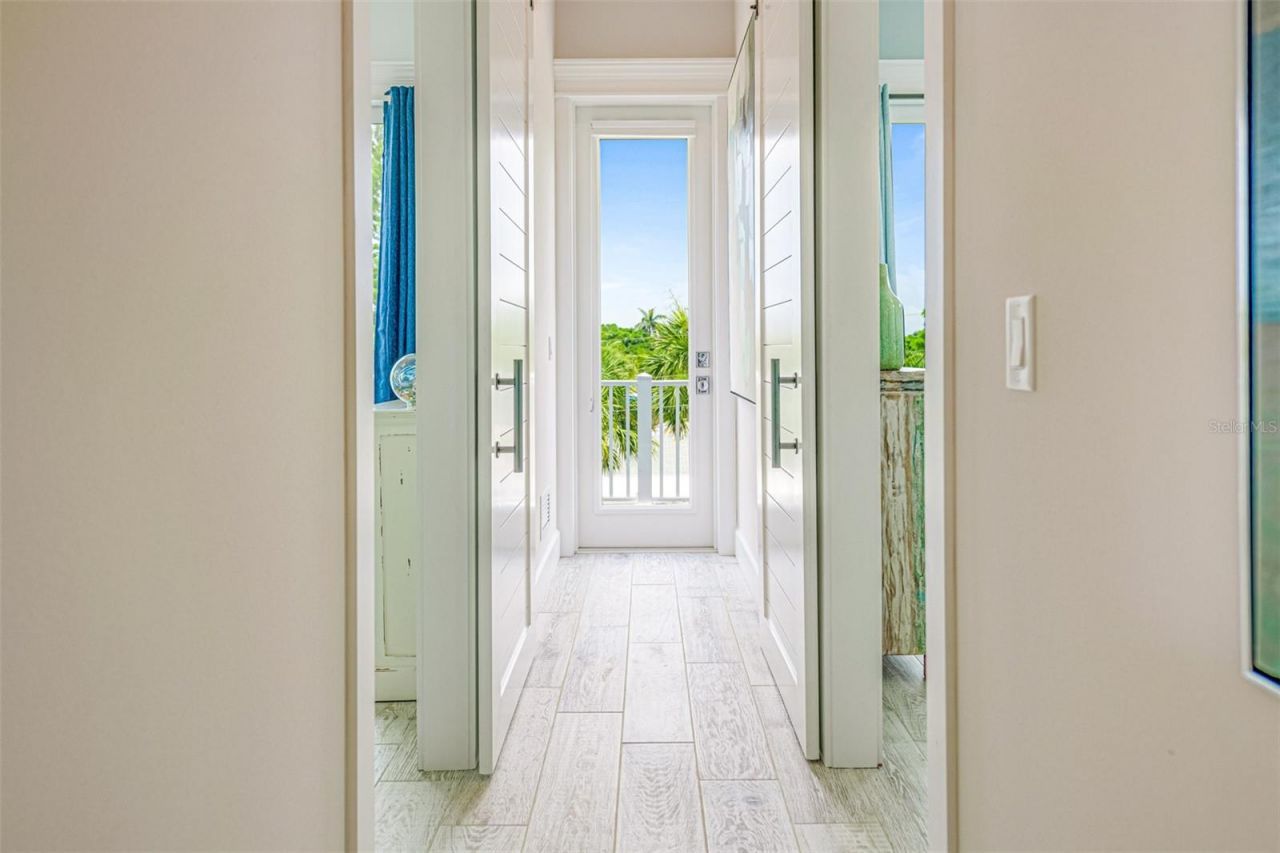 221 Grant Drive, Sarasota, FL 34236 Photo