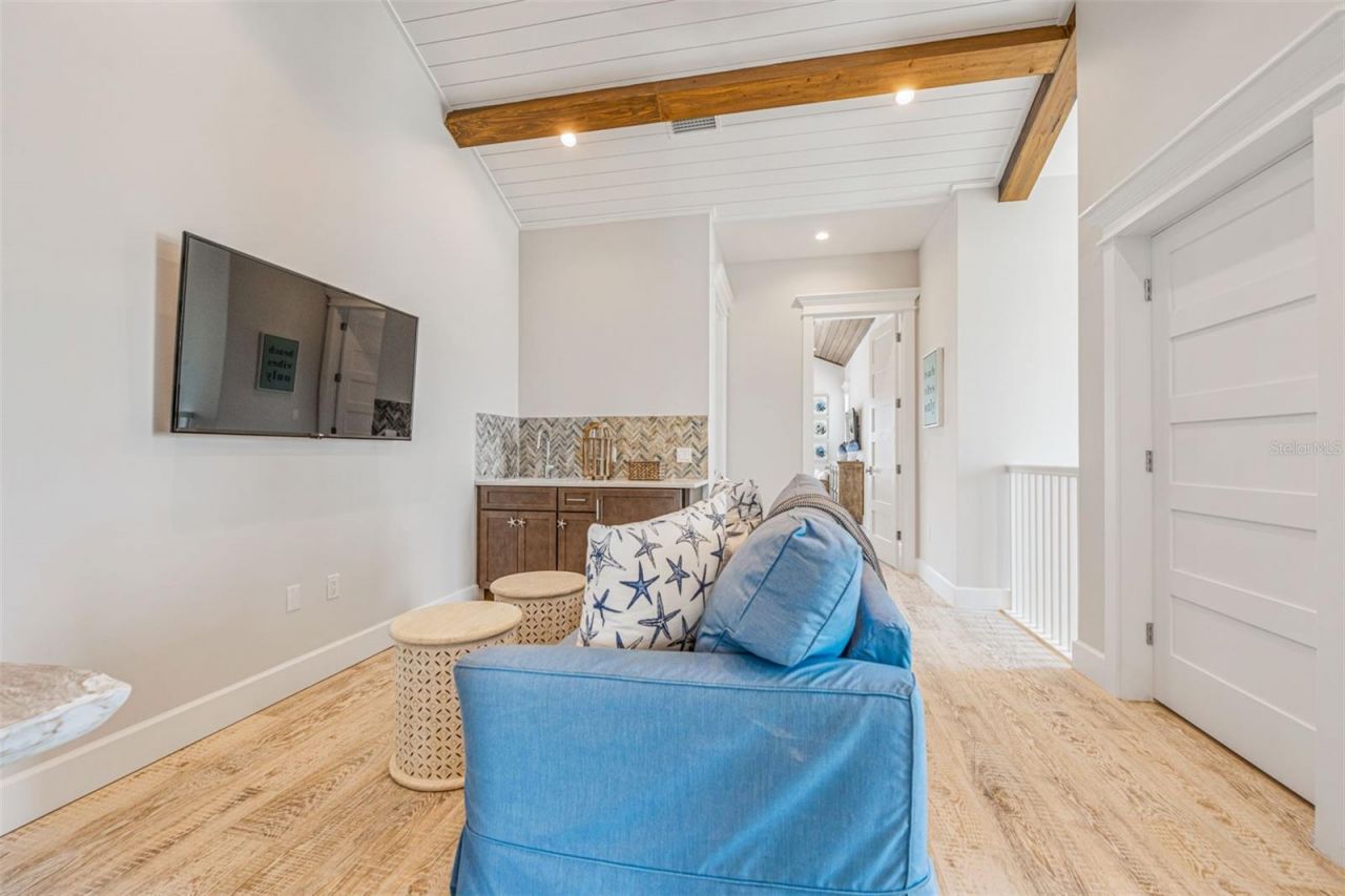 221 Grant Drive, Sarasota, FL 34236 Photo