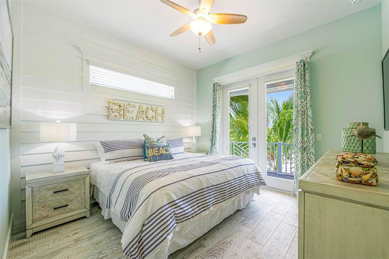 221 Grant Drive, Sarasota, FL 34236 Photo