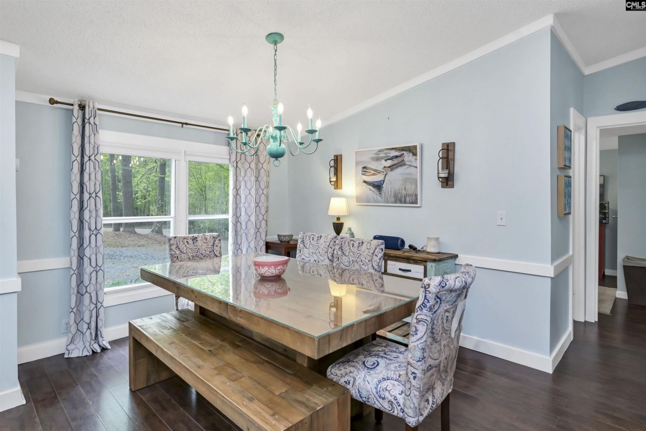 2075 Great North Road Photo 18