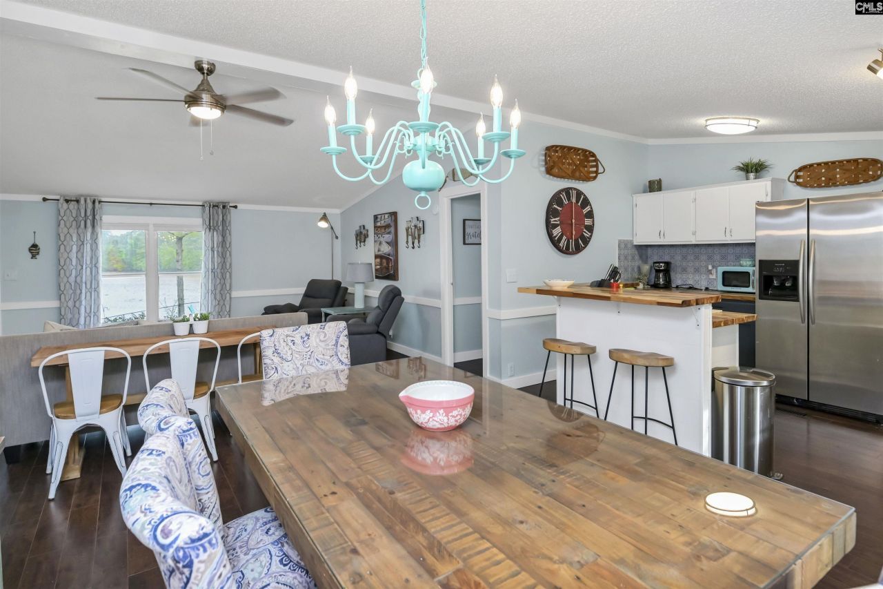 2075 Great North Road Photo 21