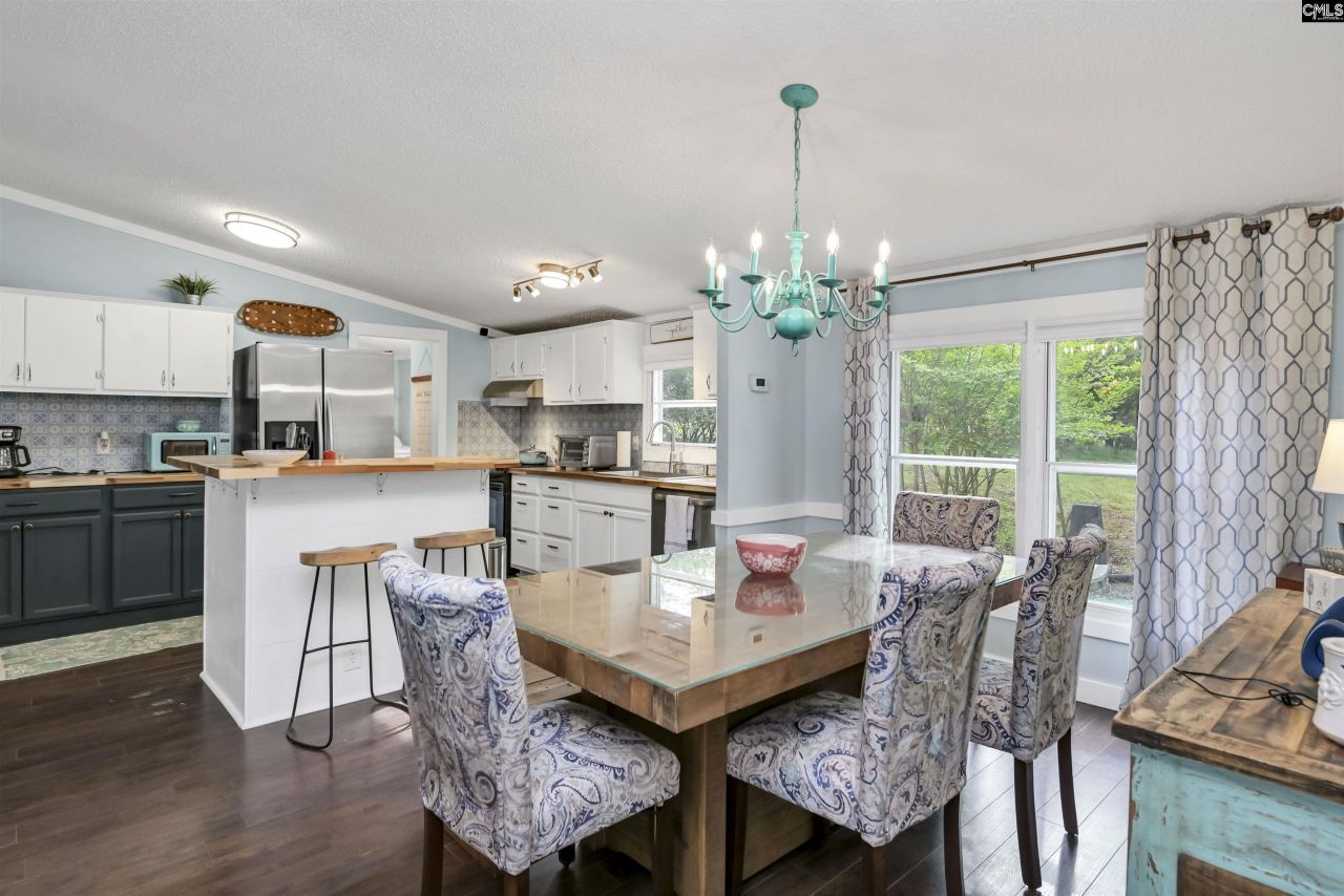 2075 Great North Road Photo 22