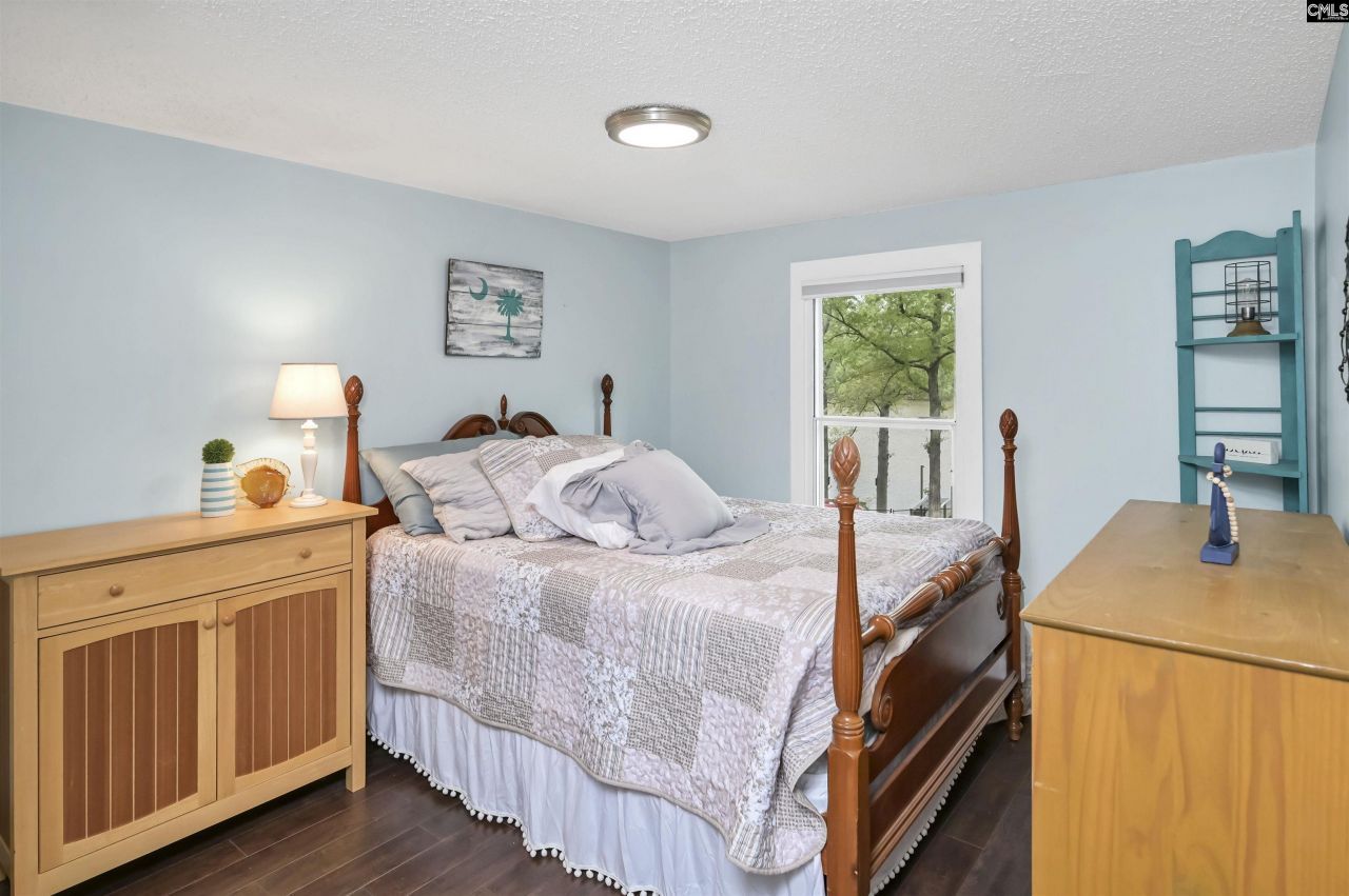 2075 Great North Road Photo 35