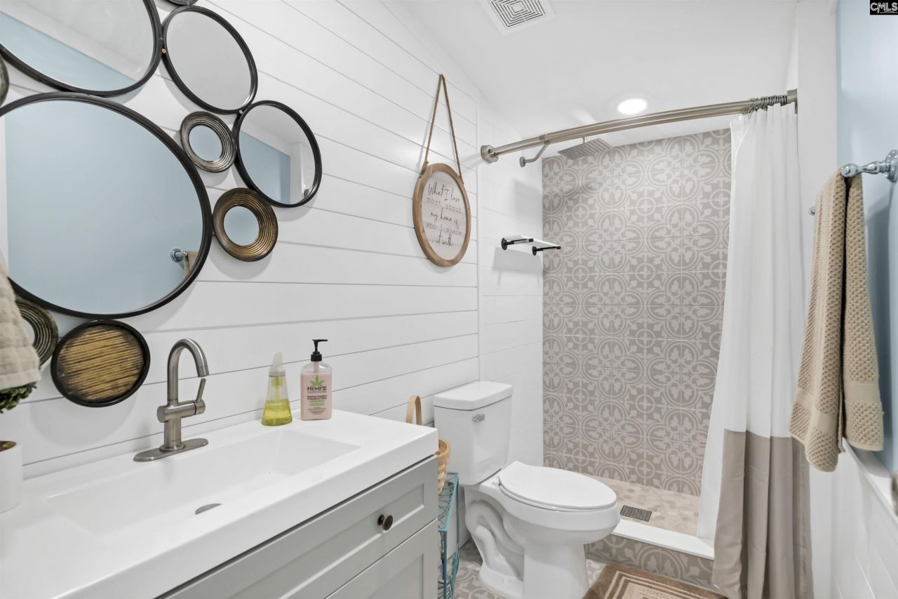 2075 Great North Road Photo 36