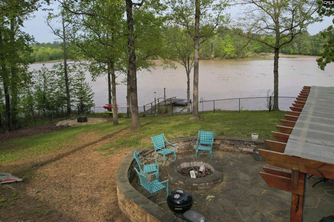 2075 Great North Road Photo 48