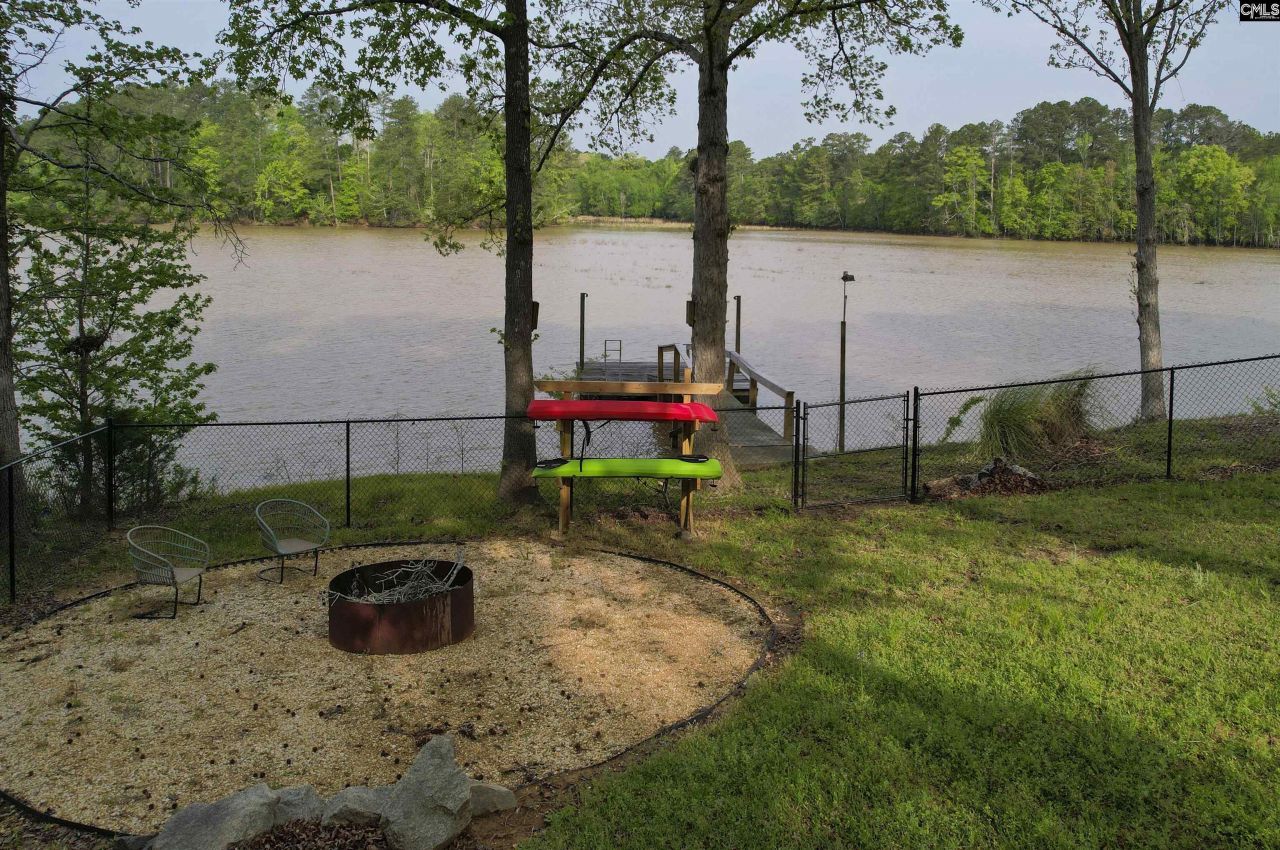 2075 Great North Road Photo 51