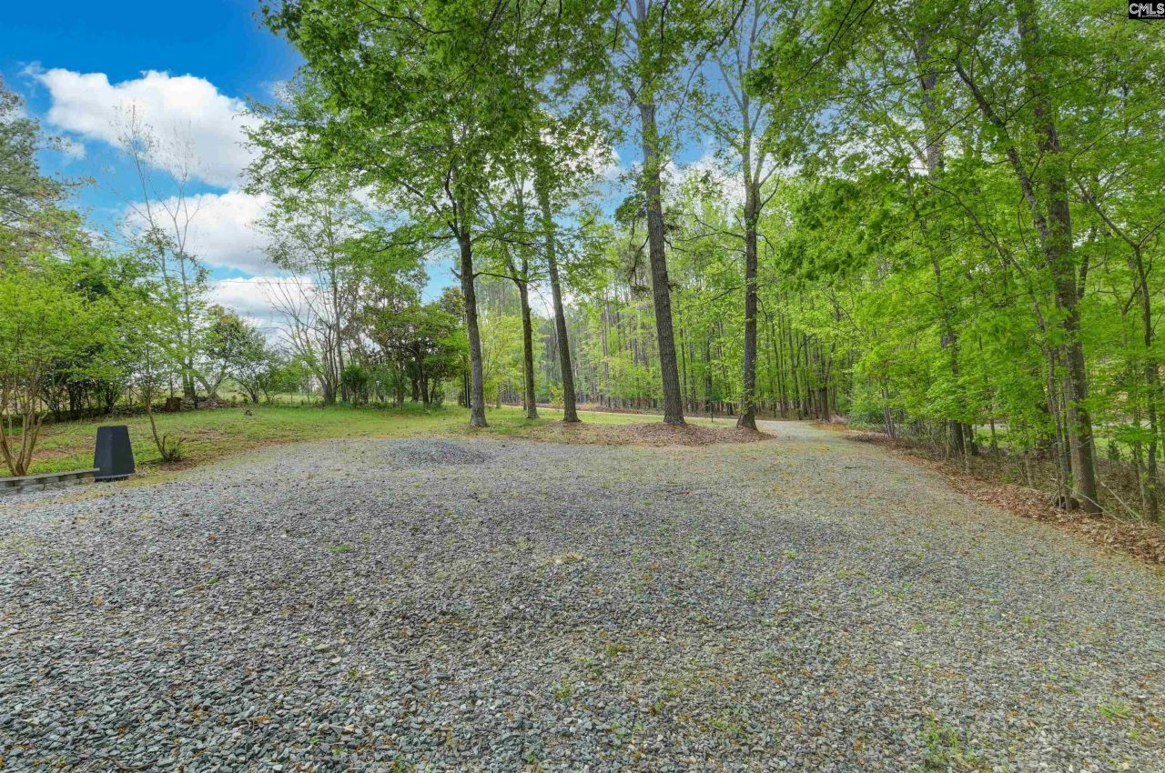 2075 Great North Road Photo 61