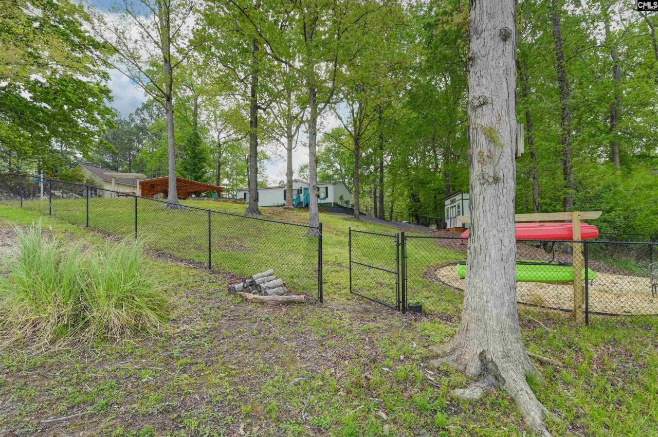 2075 Great North Road Photo 66