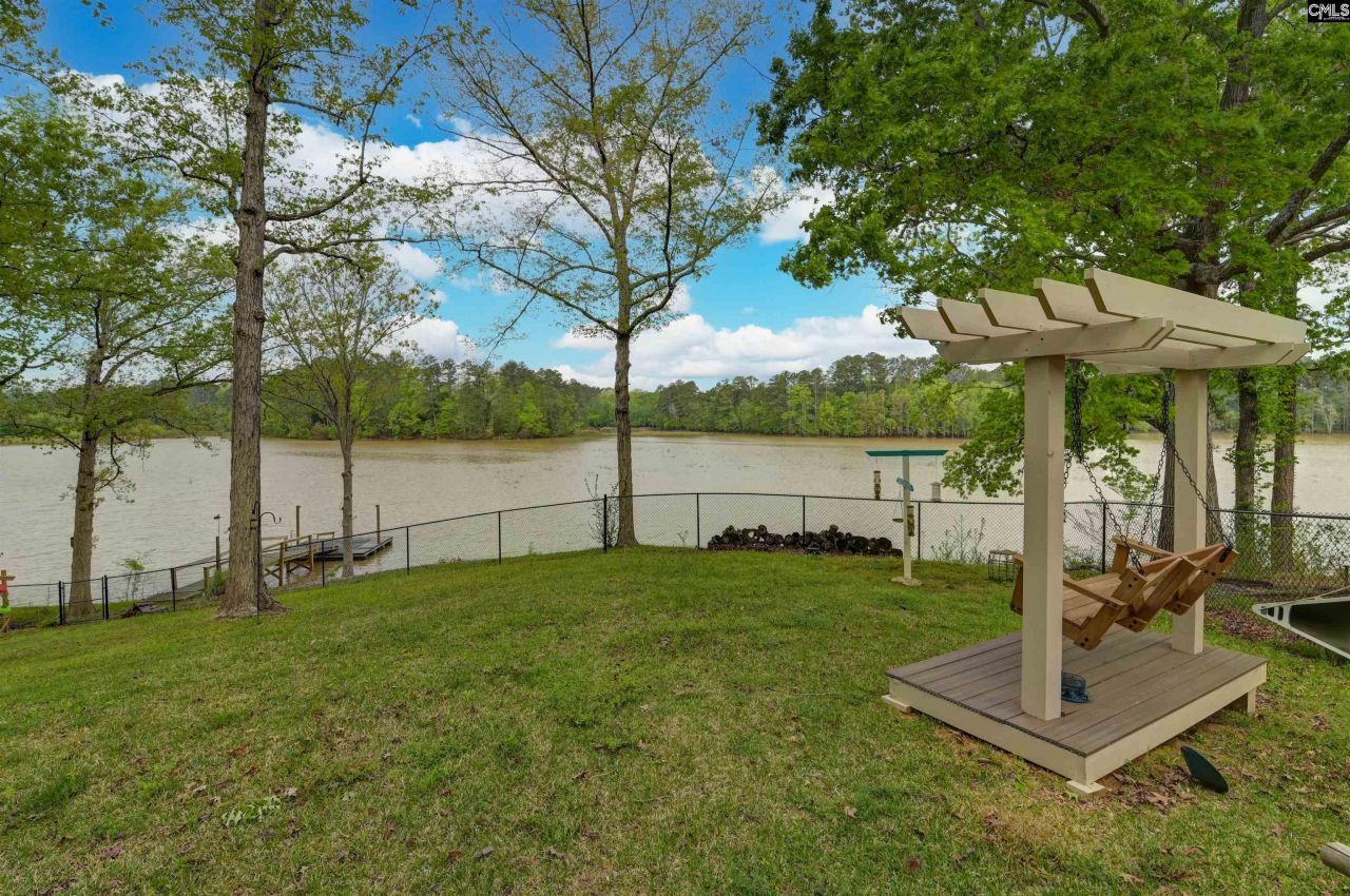 2075 Great North Road Photo 75