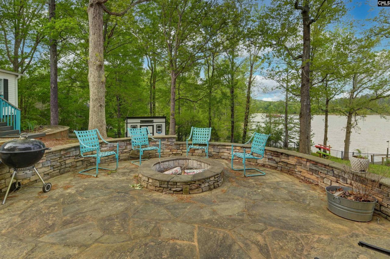 2075 Great North Road Photo 76