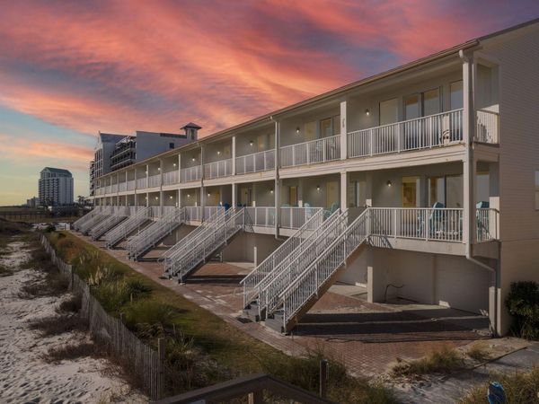 8425 Gulf Blvd, Unit 8, Navarre, FL 32566