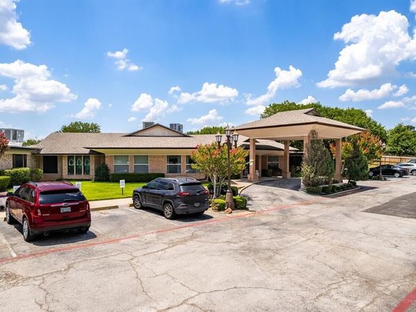 2229 N Carroll Boulevard, Denton, TX 76201