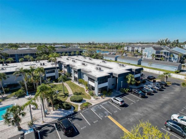 5509 FOUNTAIN LAKE CIRCLE, Unit C209, BRADENTON, FL 34207