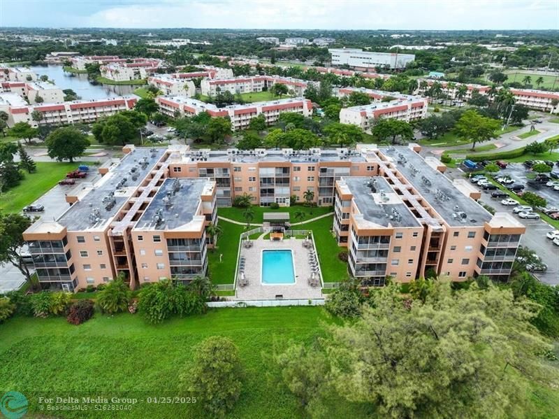 3050 Sunrise Lakes Dr, Unit 307, Sunrise, FL 33322 Main Photo