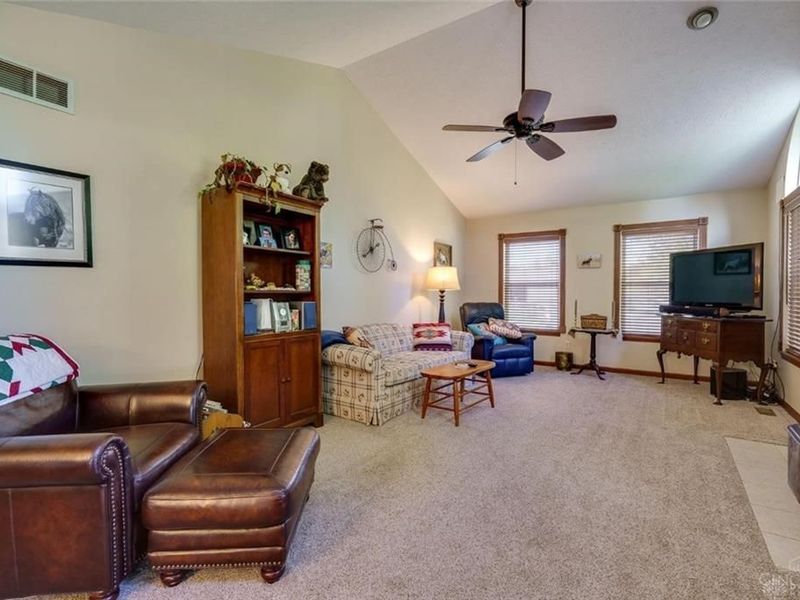 732 Settlemyre Road, Oregonia, OH 45054 Photo 2