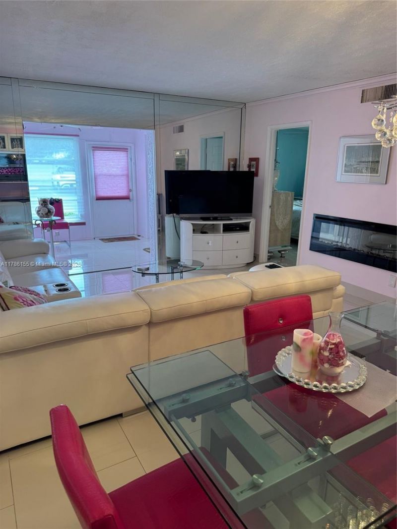 5621 SW 2nd Ct, Unit 116, Margate, FL 33068 Photo