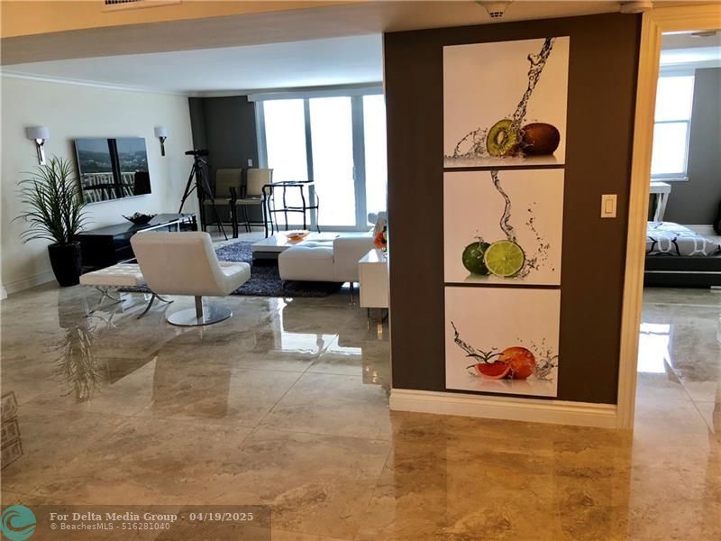 1 Las Olas Circle, Unit 1414, Fort Lauderdale, FL 33316 Photo