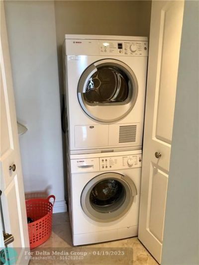 1 Las Olas Circle, Unit 1414, Fort Lauderdale, FL 33316 Photo