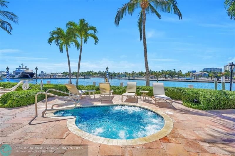 1 Las Olas Circle, Unit 1414, Fort Lauderdale, FL 33316 Photo