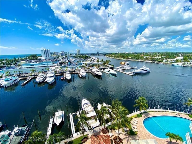 1 Las Olas Circle, Unit 1414, Fort Lauderdale, FL 33316 Photo