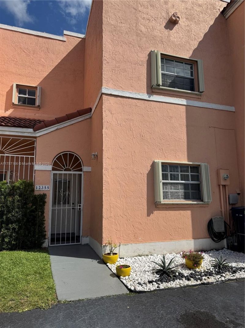 12355 NW 7th Ln, Miami, FL 33182 Photo