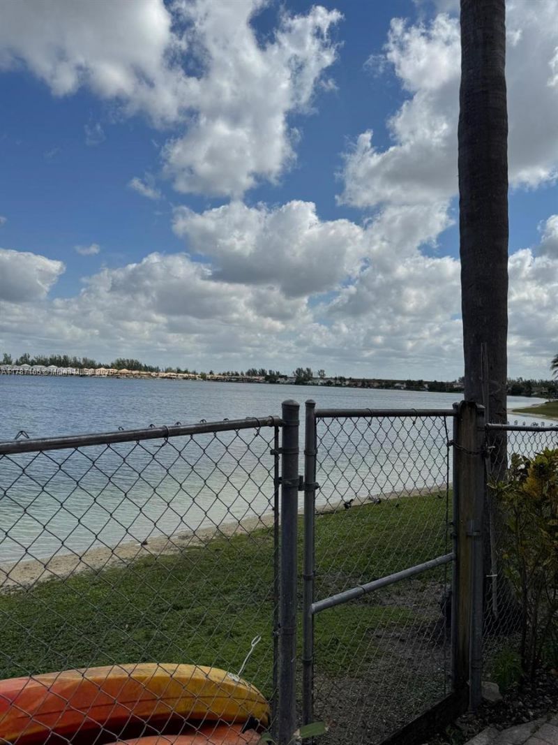 12355 NW 7th Ln, Miami, FL 33182 Photo