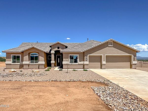 6976 E Vaquero Circle, Unit Lot 192, Hereford, AZ 85615