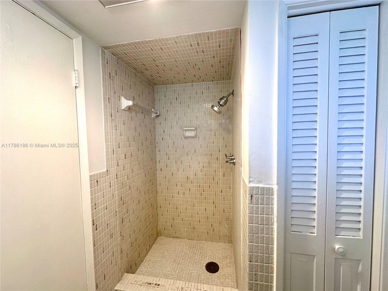 1001 Hillcrest Ct, Unit 306, Hollywood, FL 33021 Photo