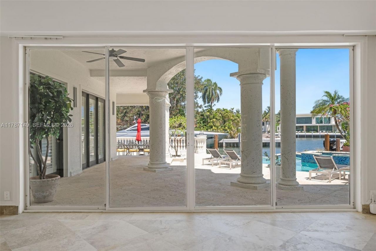 2561 Lucille Dr, Fort Lauderdale, FL 33316 Photo