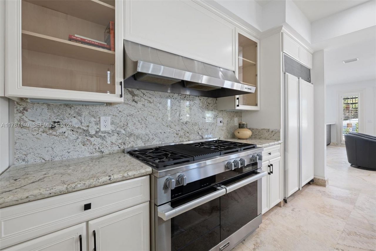 2561 Lucille Dr, Fort Lauderdale, FL 33316 Photo