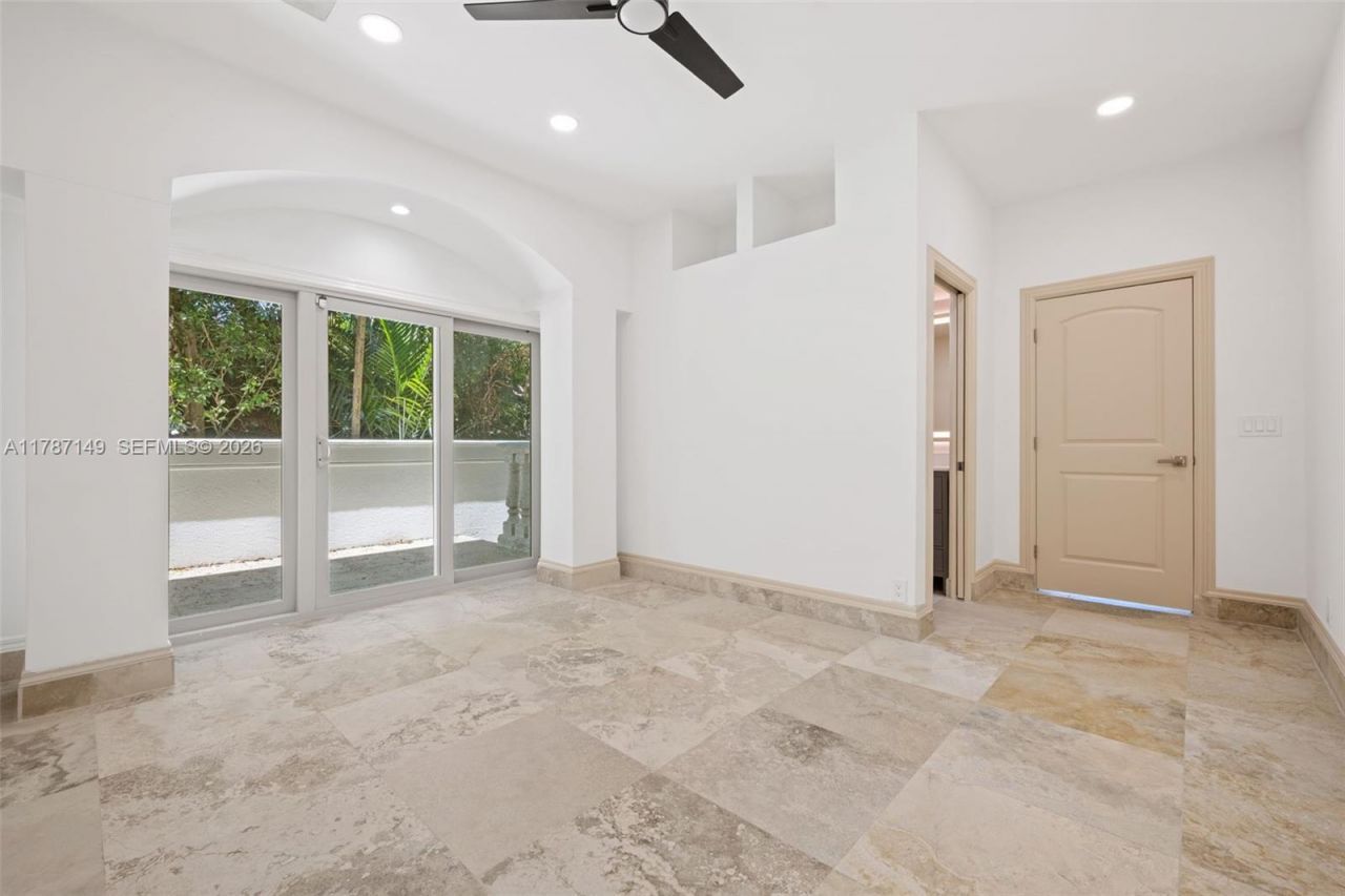 2561 Lucille Dr, Fort Lauderdale, FL 33316 Photo