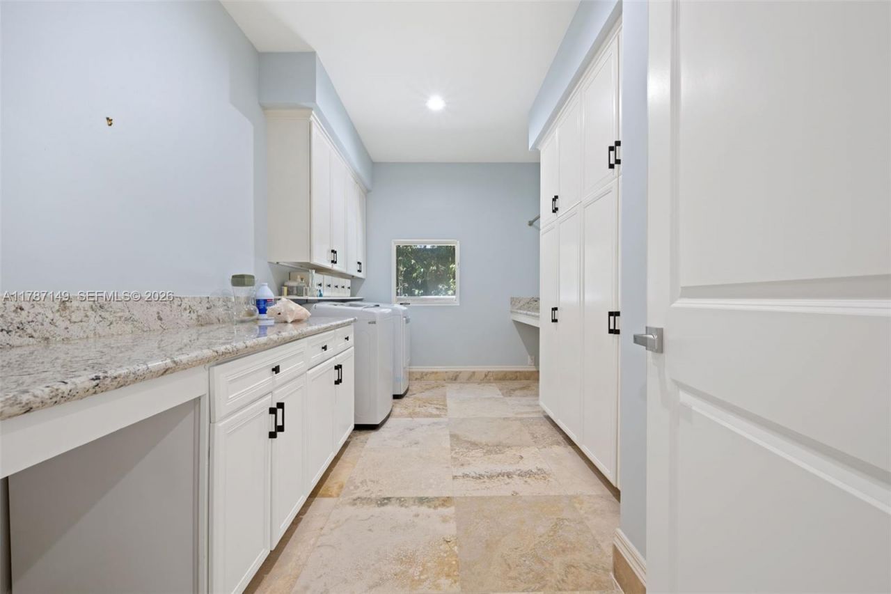 2561 Lucille Dr, Fort Lauderdale, FL 33316 Photo