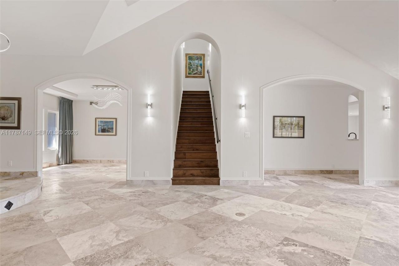 2561 Lucille Dr, Fort Lauderdale, FL 33316 Photo