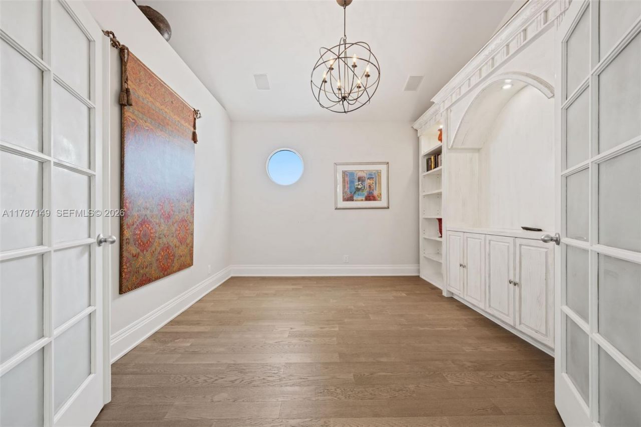 2561 Lucille Dr, Fort Lauderdale, FL 33316 Photo