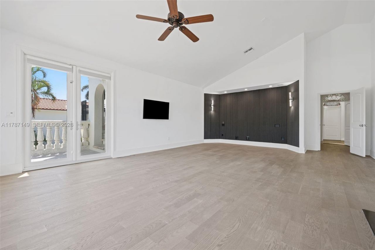 2561 Lucille Dr, Fort Lauderdale, FL 33316 Photo