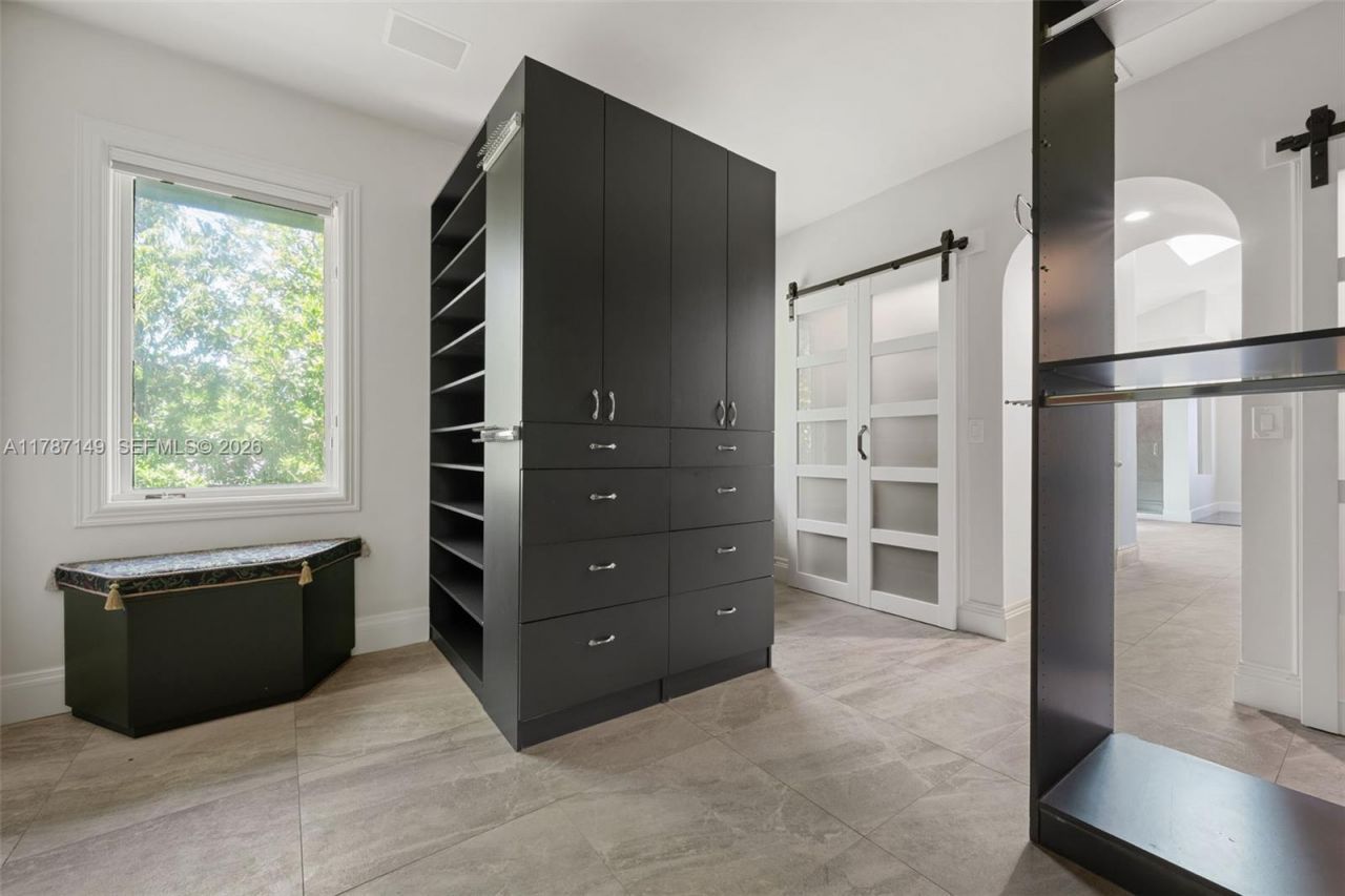 2561 Lucille Dr, Fort Lauderdale, FL 33316 Photo