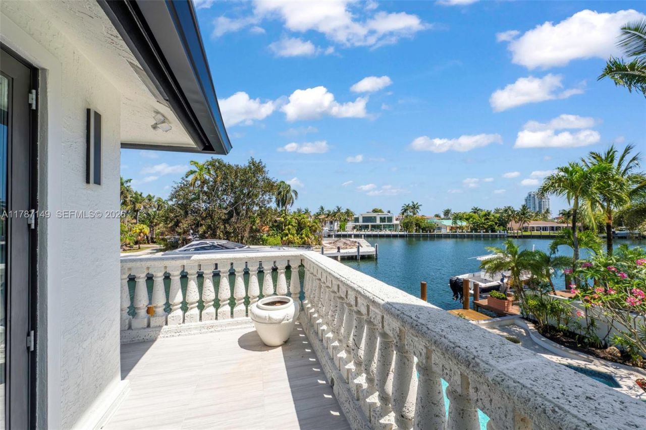 2561 Lucille Dr, Fort Lauderdale, FL 33316 Photo