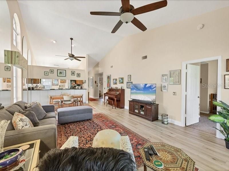 7724 Palm Aire Lane, Sarasota, FL 34243 Photo