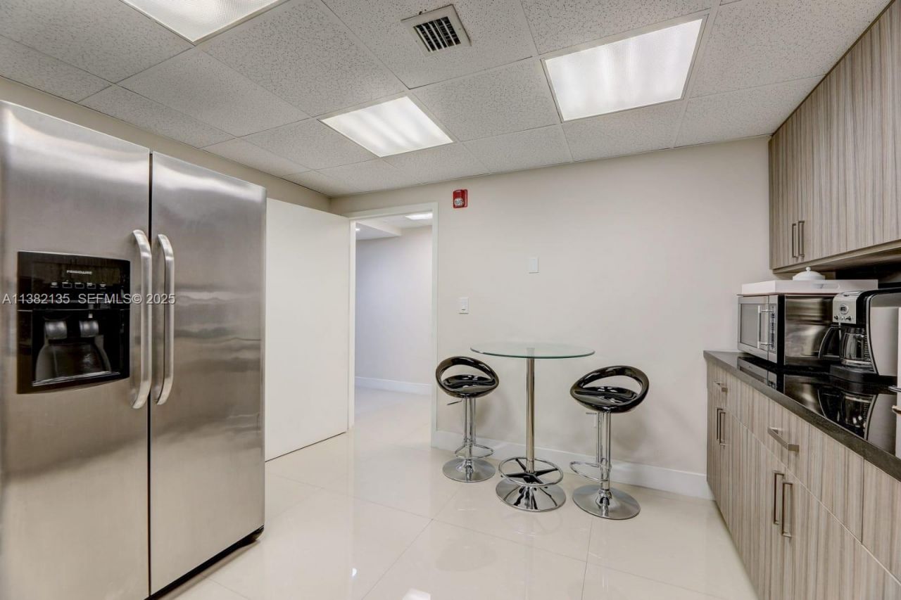 825 Brickell Bay Dr, Unit 246-office, Miami, FL 33131 Photo