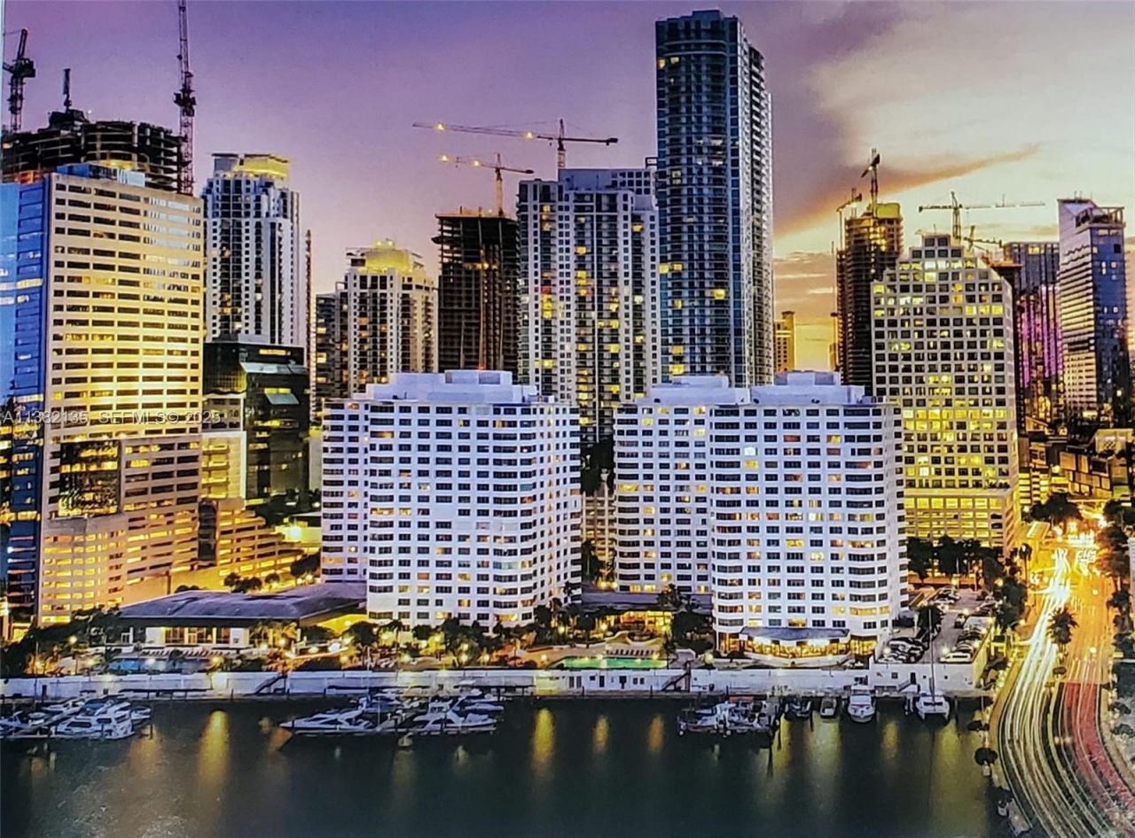 825 Brickell Bay Dr, Unit 246-office, Miami, FL 33131 Photo