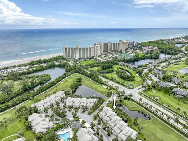 2403 Fairway Drive N, Jupiter, FL 33477