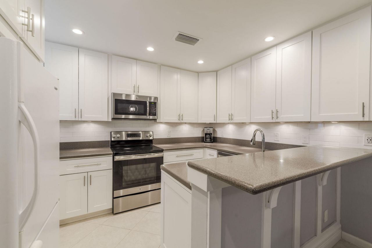 2403 Fairway Drive N, Jupiter, FL 33477 Photo