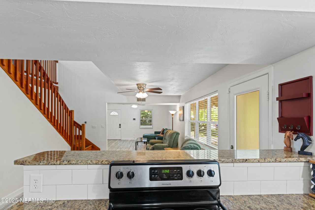 303 SE 3rd Avenue, Melrose, FL 32666 Photo